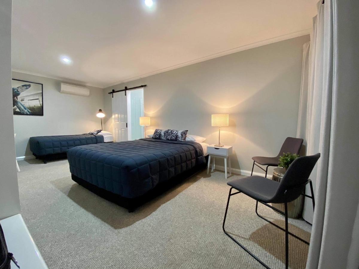ארמידייל Estelle Kramer Motel מראה חיצוני תמונה